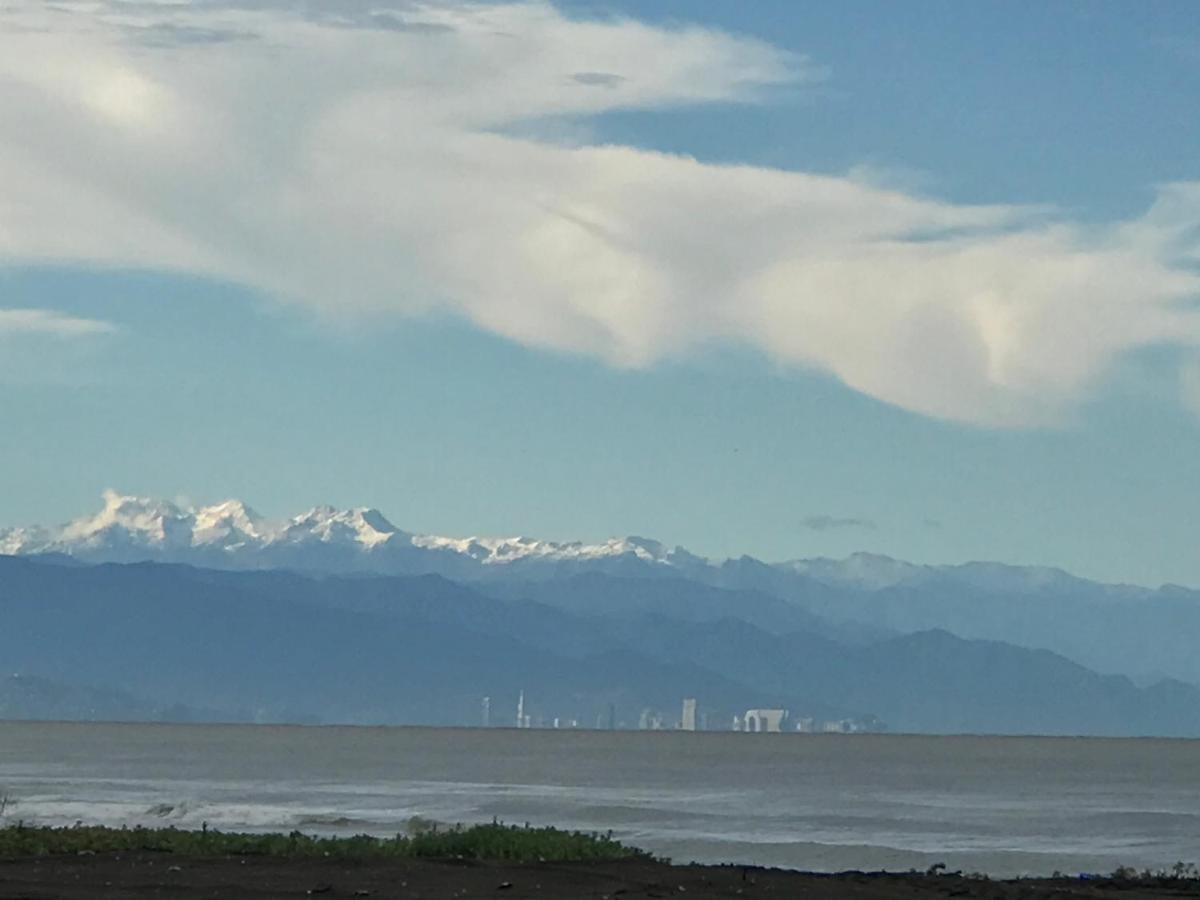 Batum City エクステリア 写真
